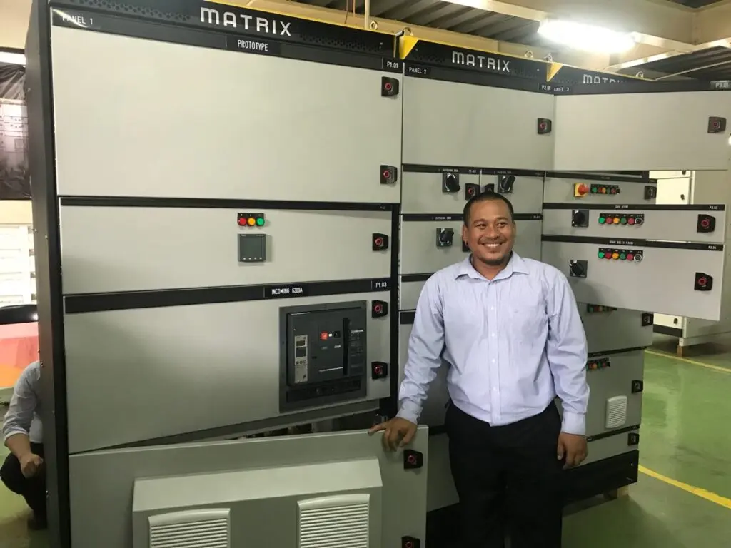 Kontak Sales Panel Listrik Simetri